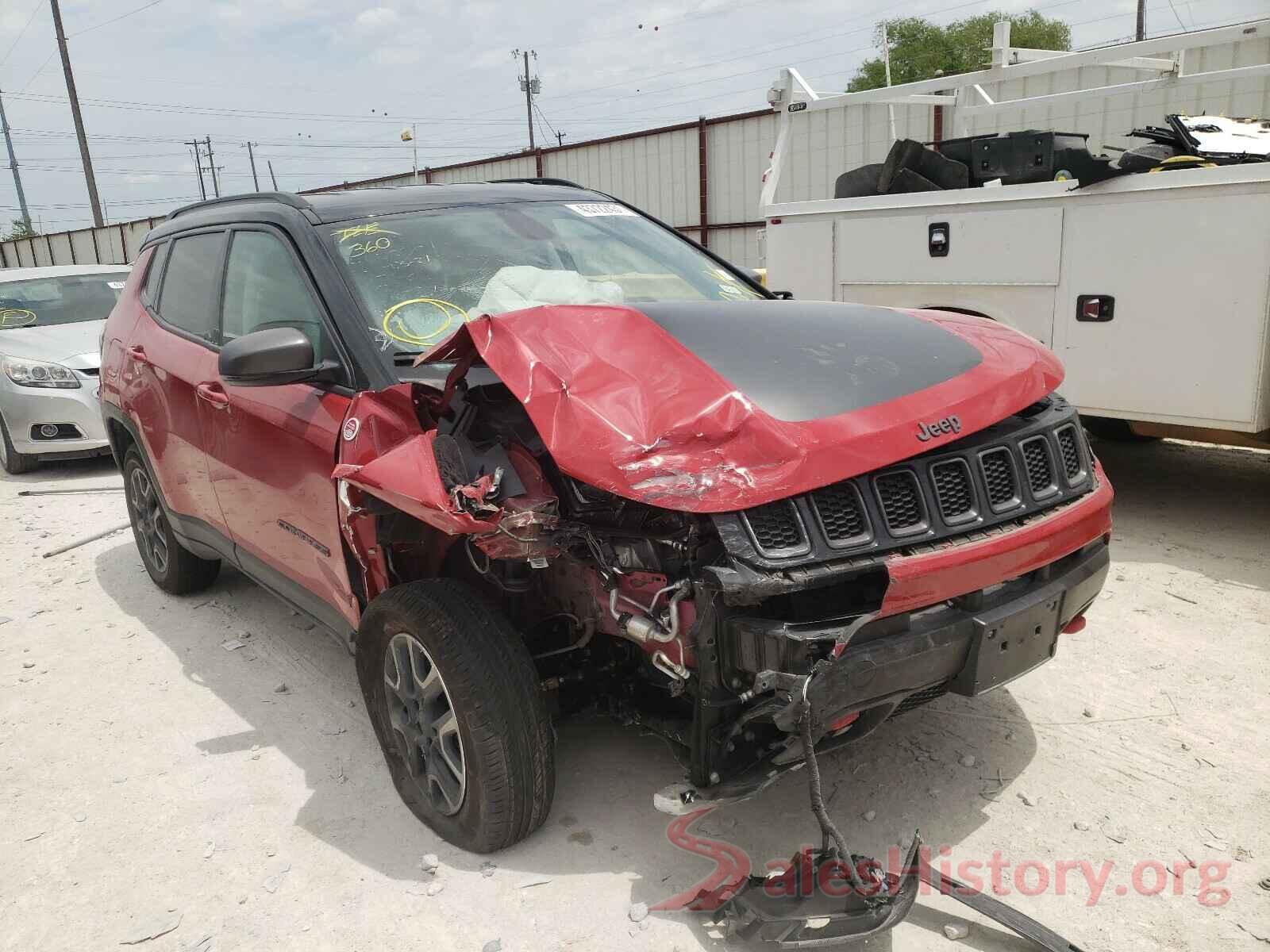 3C4NJDDB1KT671673 2019 JEEP COMPASS