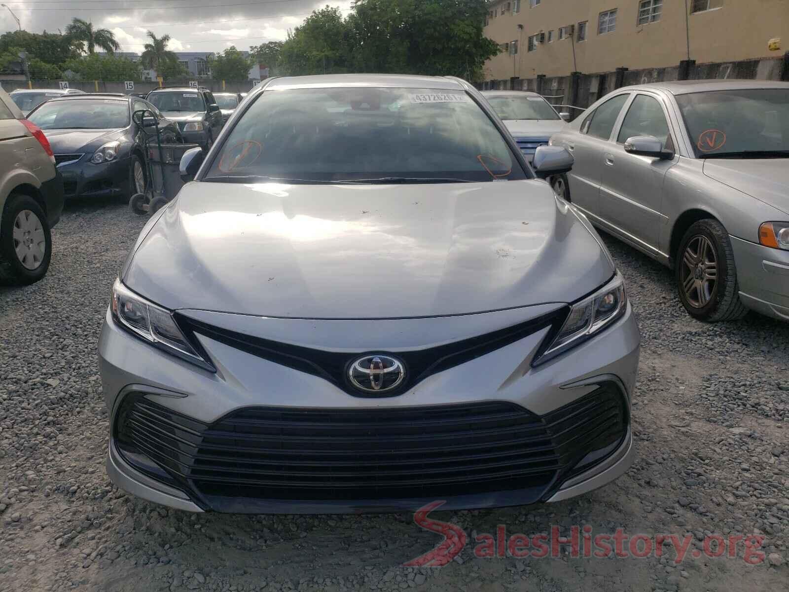 4T1C11AKXMU559811 2021 TOYOTA CAMRY