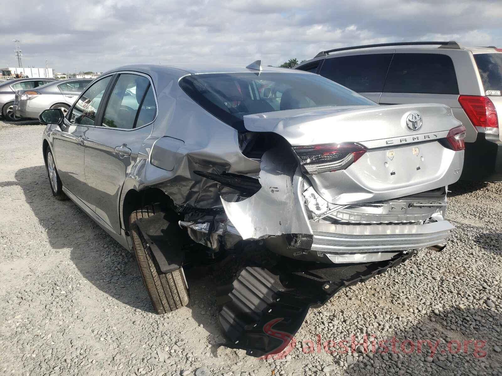 4T1C11AKXMU559811 2021 TOYOTA CAMRY