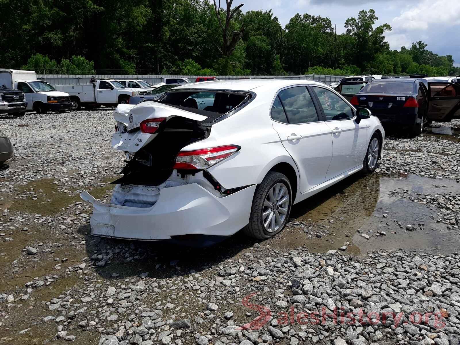 4T1B11HKXJU677192 2018 TOYOTA CAMRY