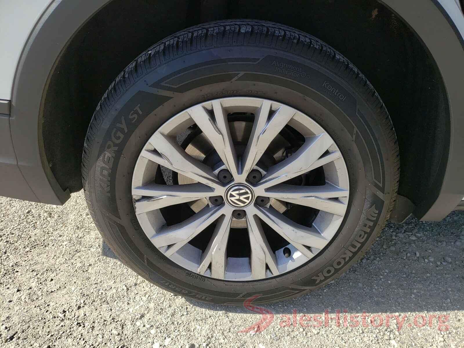 3VV0B7AX7JM207533 2018 VOLKSWAGEN TIGUAN