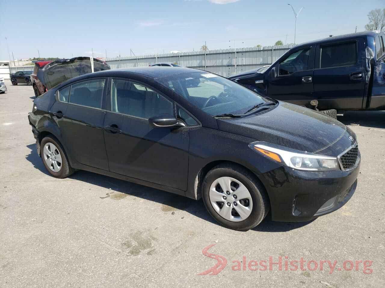 3KPFL4A70JE212944 2018 KIA FORTE