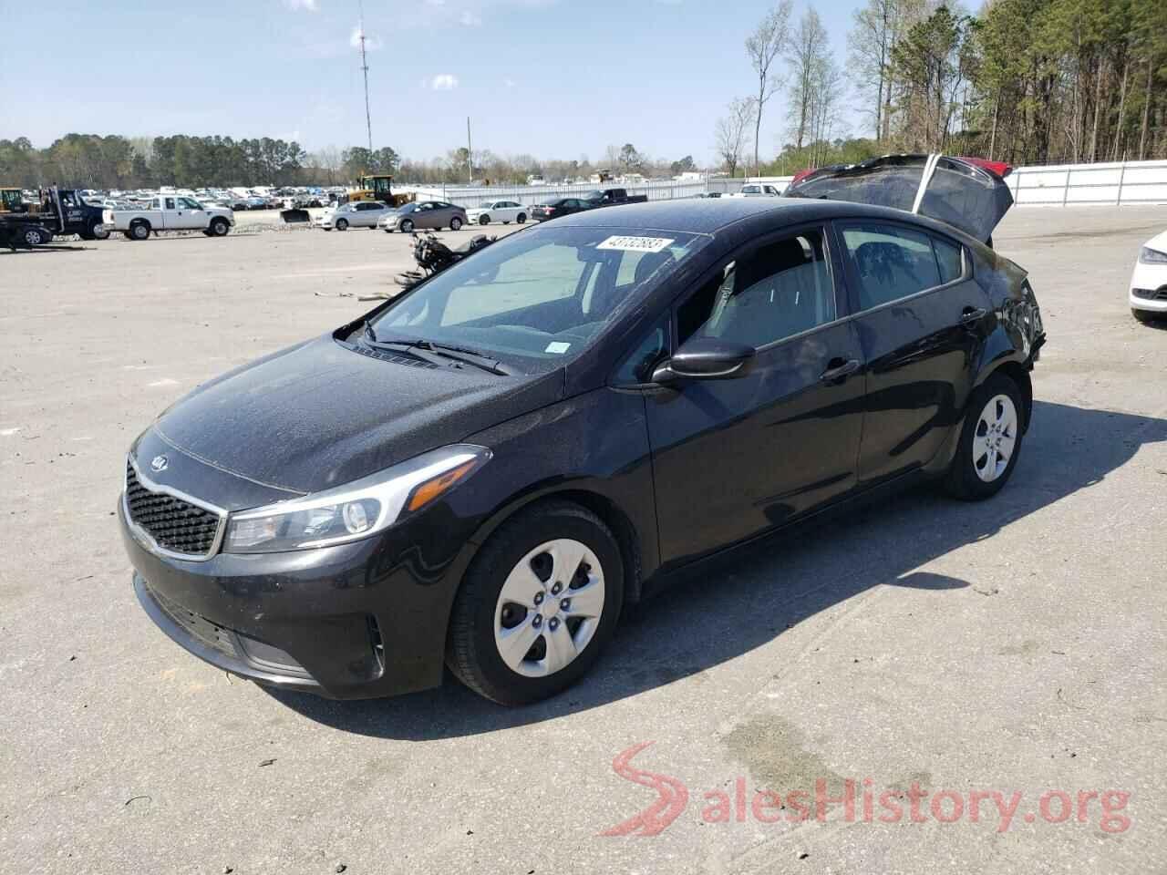 3KPFL4A70JE212944 2018 KIA FORTE