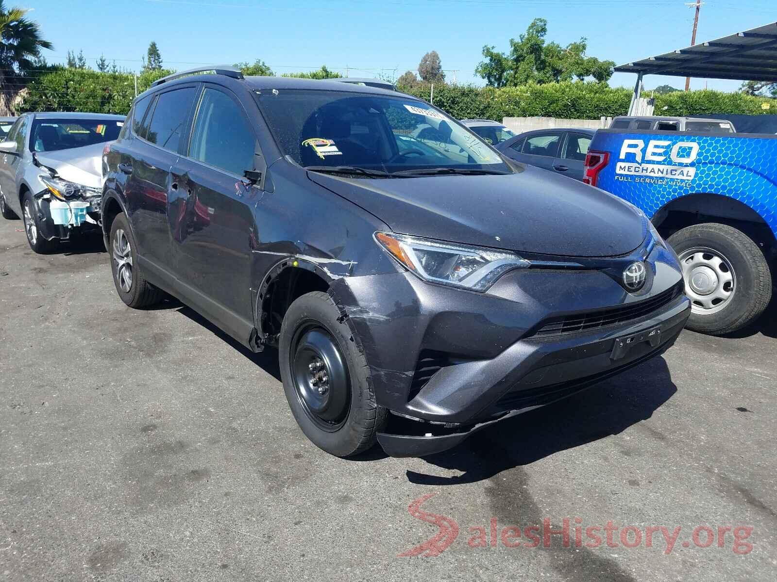 JTMZFREV1HJ135475 2017 TOYOTA RAV4