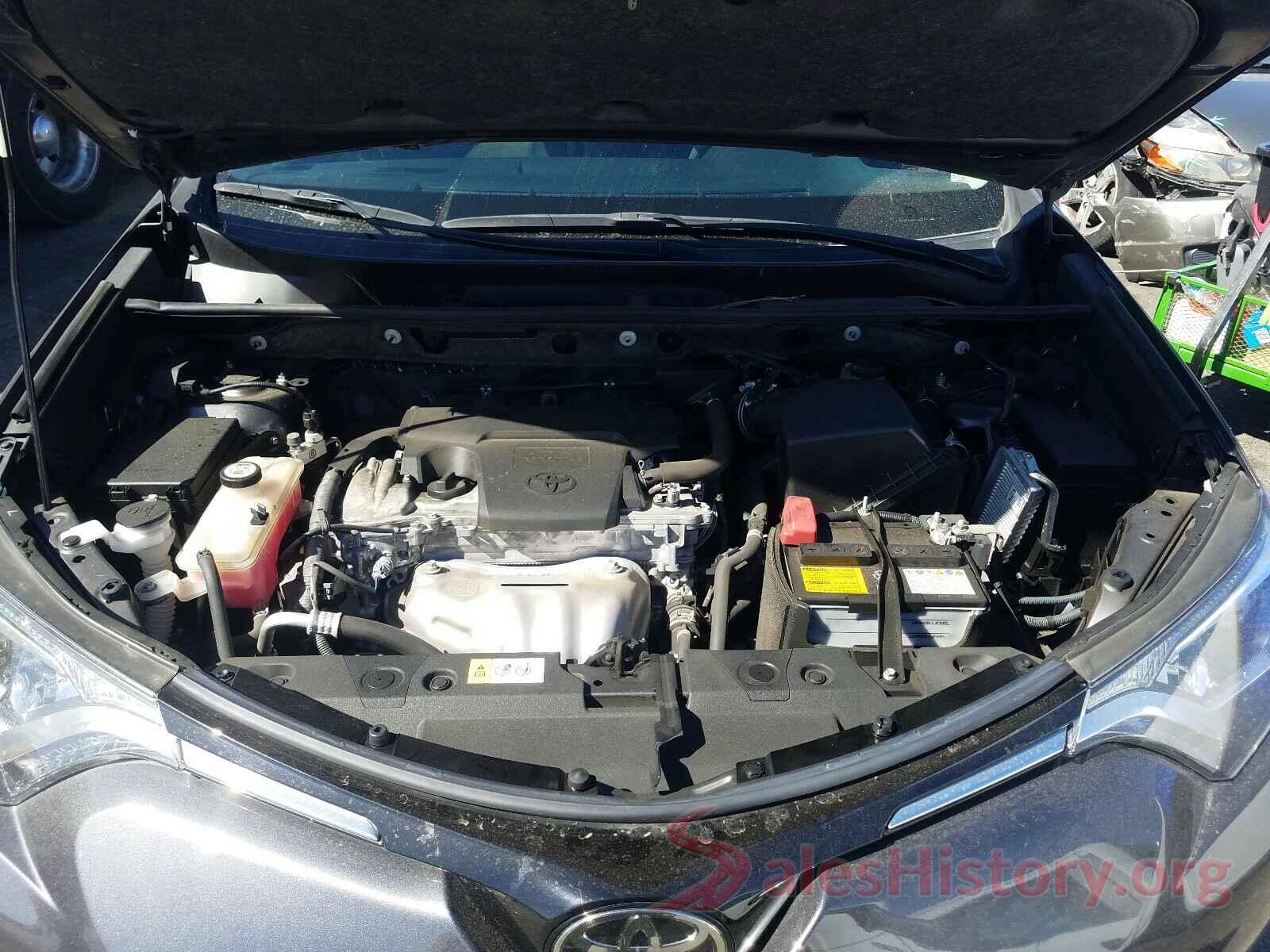 JTMZFREV1HJ135475 2017 TOYOTA RAV4