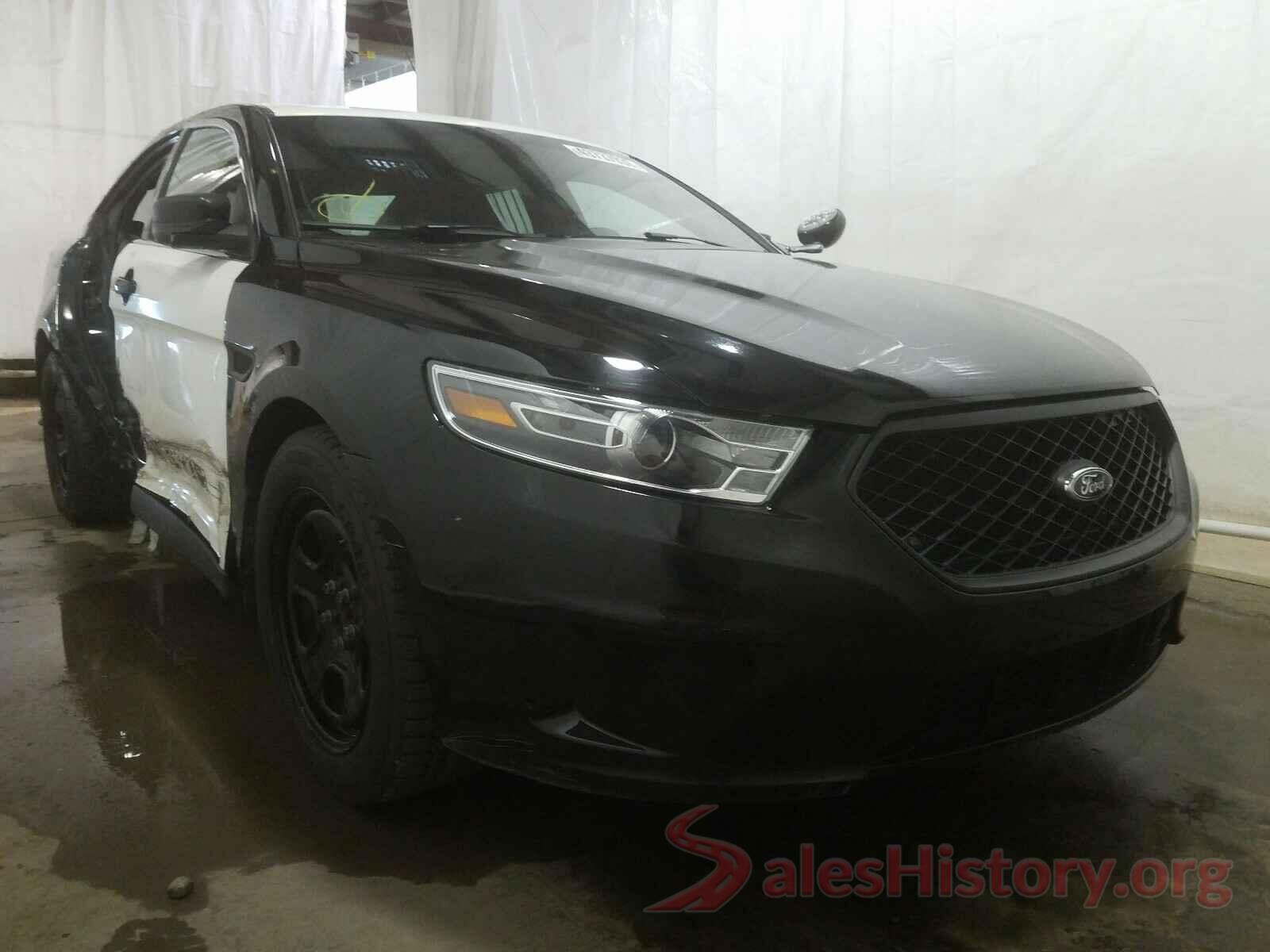 1FAHP2L82JG104189 2018 FORD TAURUS