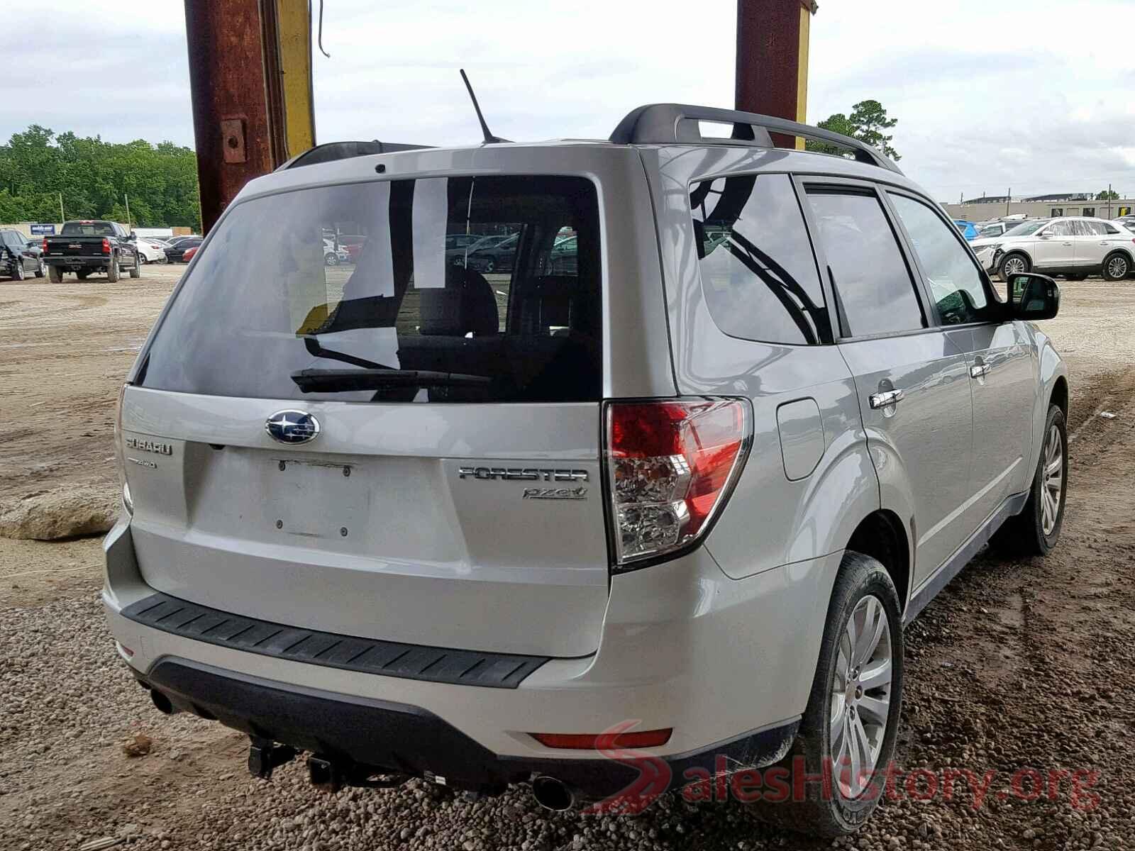 JF2SHAEC8BH746535 2011 SUBARU FORESTER