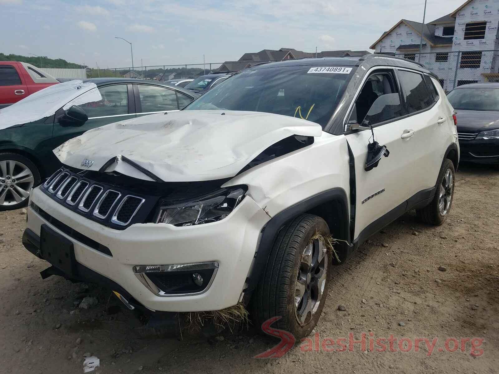 3C4NJDCB1JT250102 2018 JEEP COMPASS