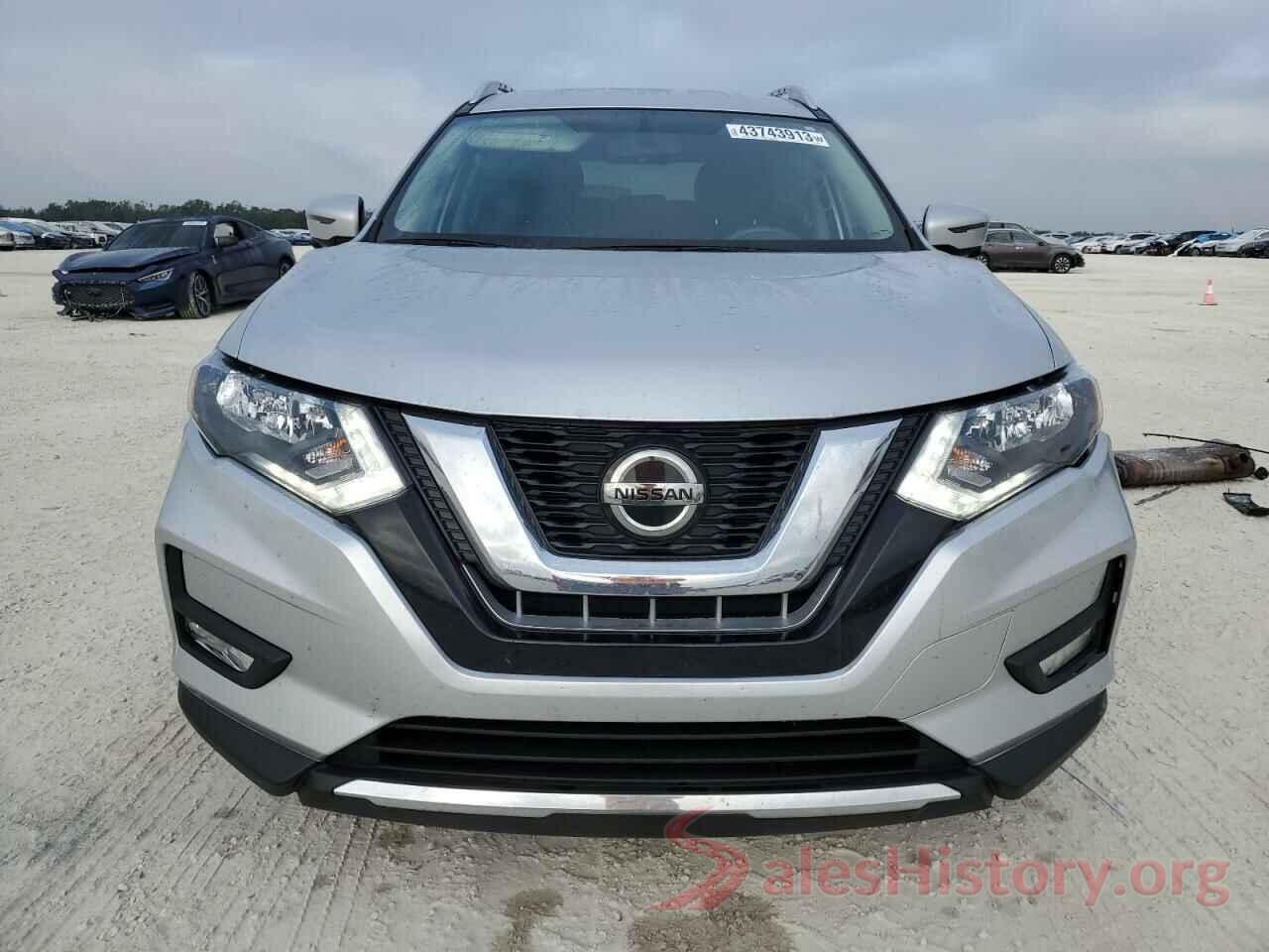 KNMAT2MT9JP588257 2018 NISSAN ROGUE