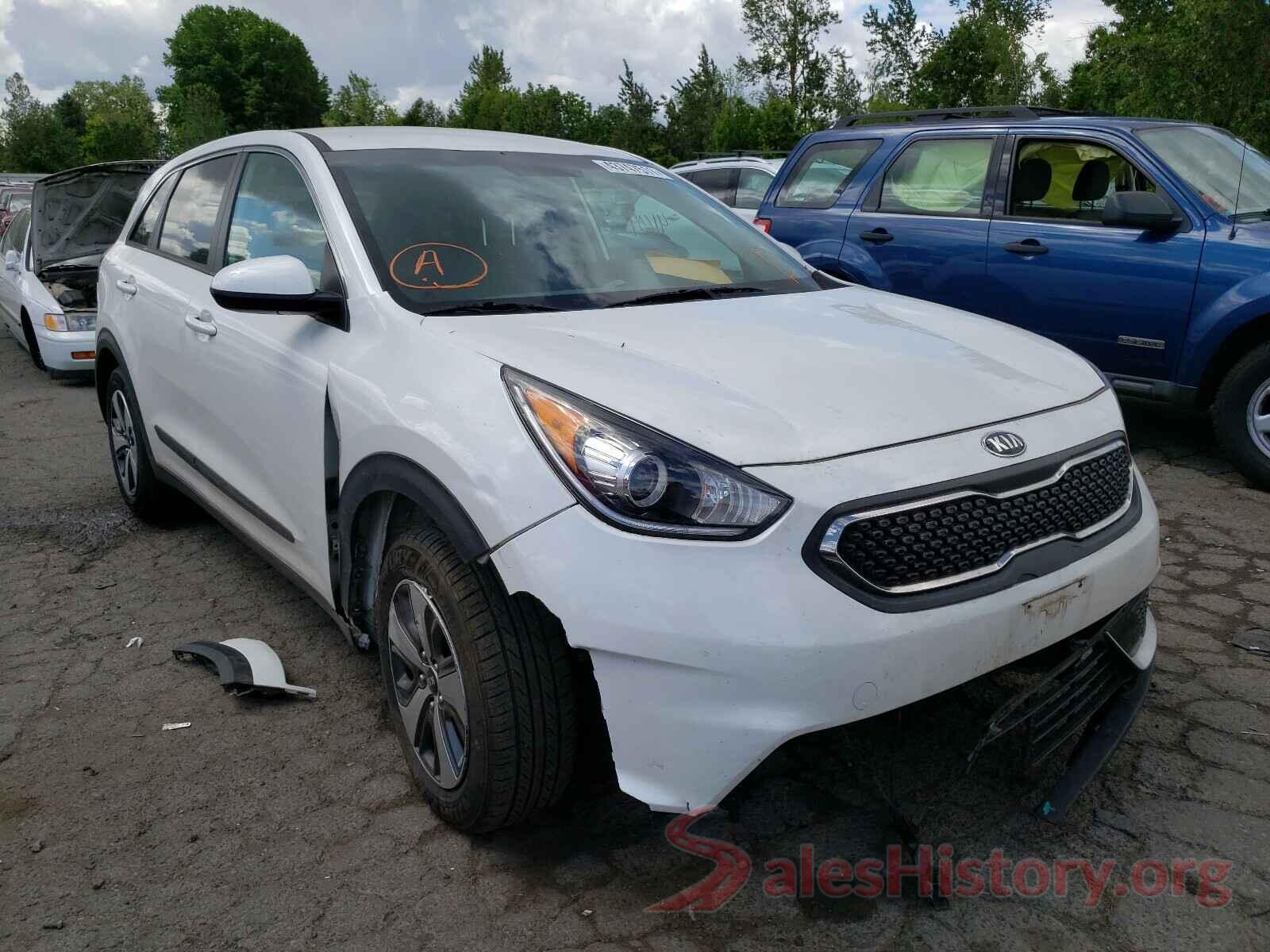 KNDCB3LC8H5061223 2017 KIA NIRO