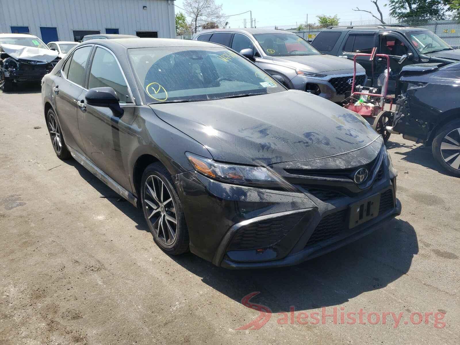 4T1G11BK3MU020852 2021 TOYOTA CAMRY