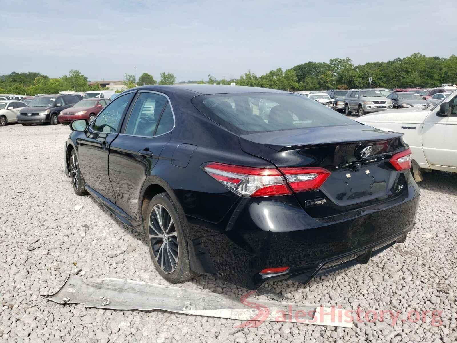 4T1B11HK8JU579617 2018 TOYOTA CAMRY