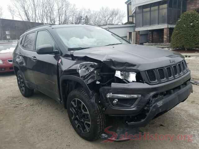 3C4NJDDB3KT728603 2019 JEEP COMPASS