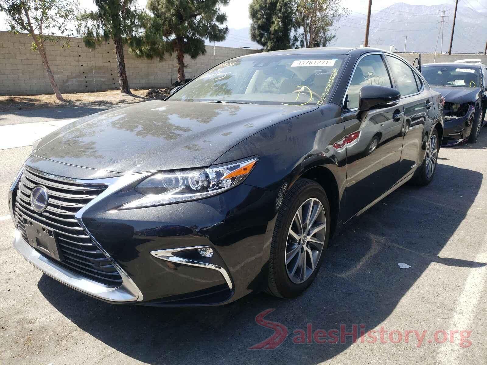 JTHBW1GGXH2138692 2017 LEXUS ES300