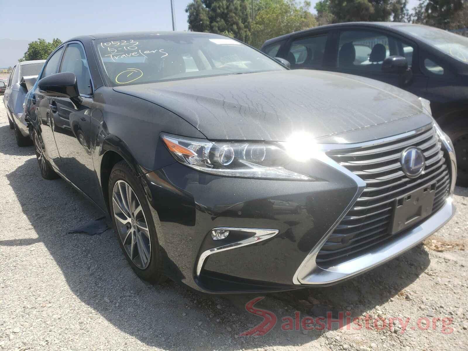 JTHBW1GGXH2138692 2017 LEXUS ES300