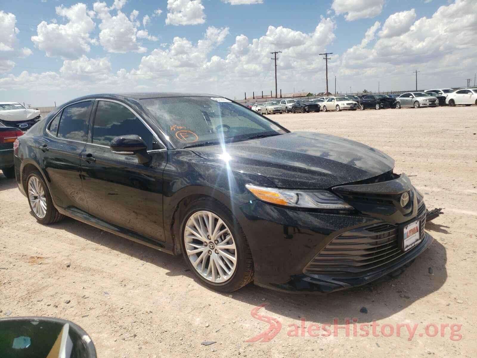 4T1B11HK5JU086008 2018 TOYOTA CAMRY