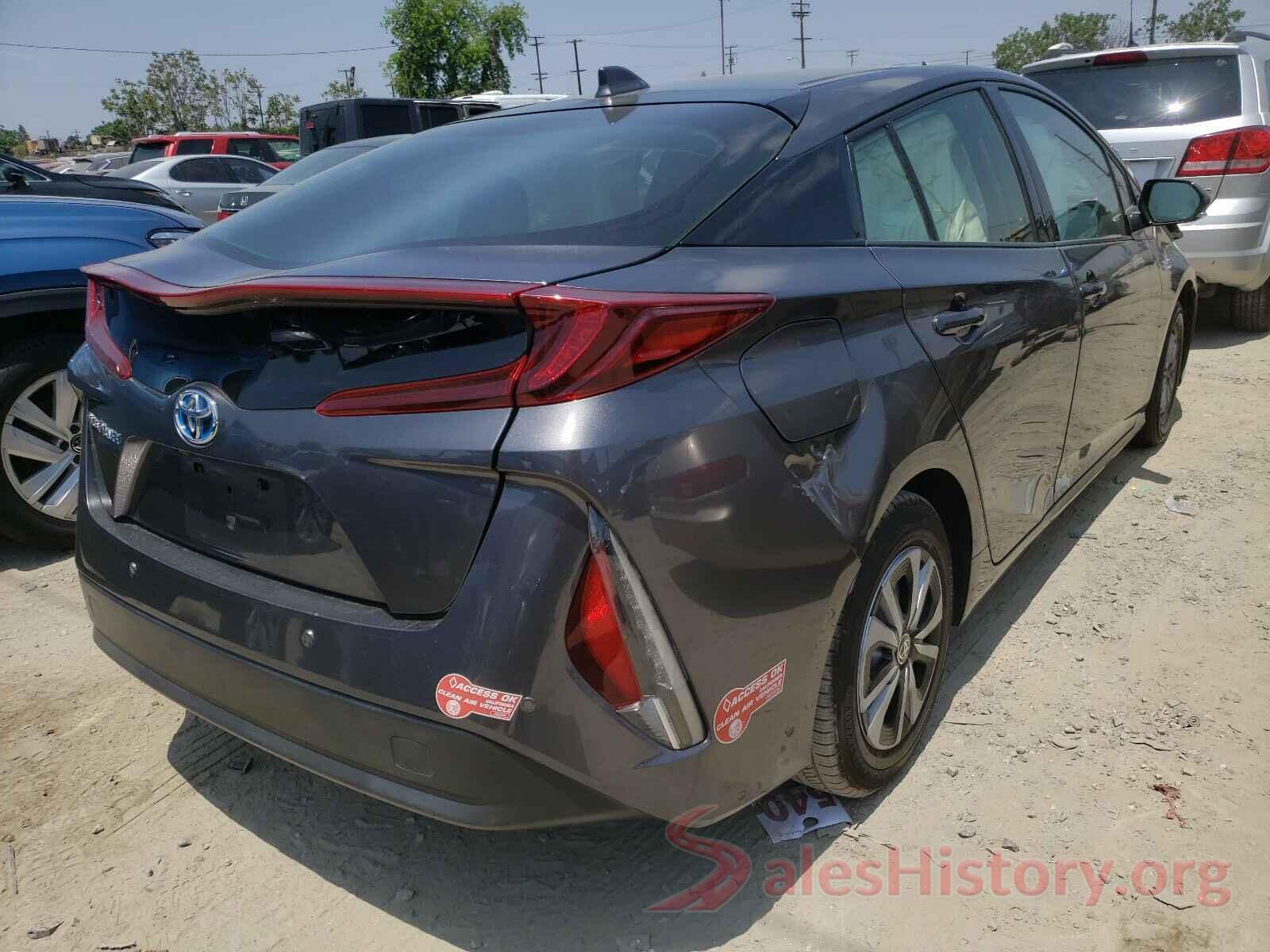 JTDKARFP8J3080002 2018 TOYOTA PRIUS