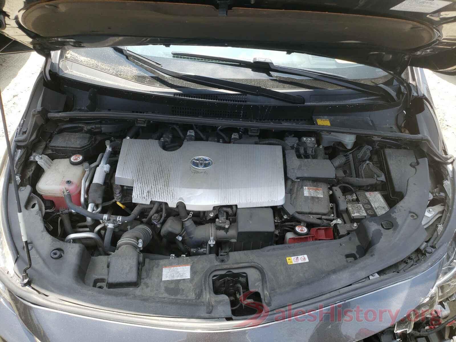 JTDKARFP8J3080002 2018 TOYOTA PRIUS