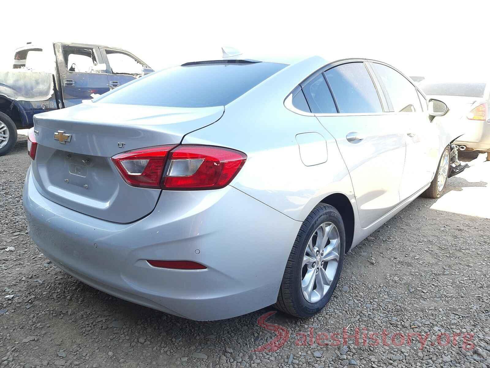 1G1BE5SM4K7129708 2019 CHEVROLET CRUZE