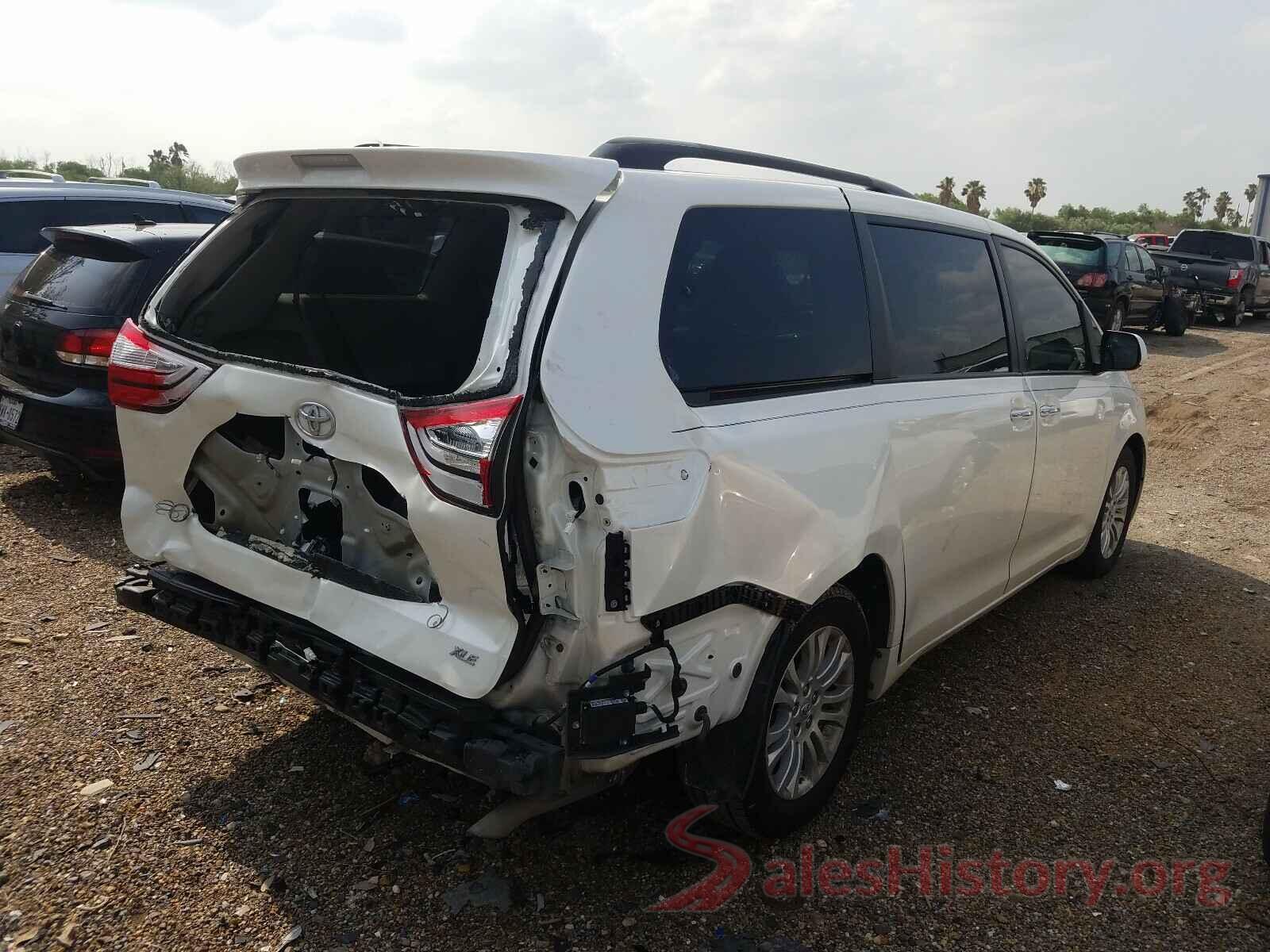 5TDYZ3DC8HS820463 2017 TOYOTA SIENNA