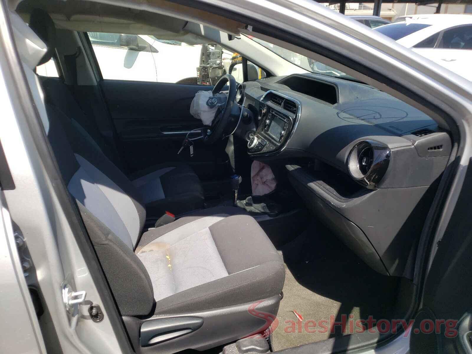 JTDKDTB35J1599723 2018 TOYOTA PRIUS