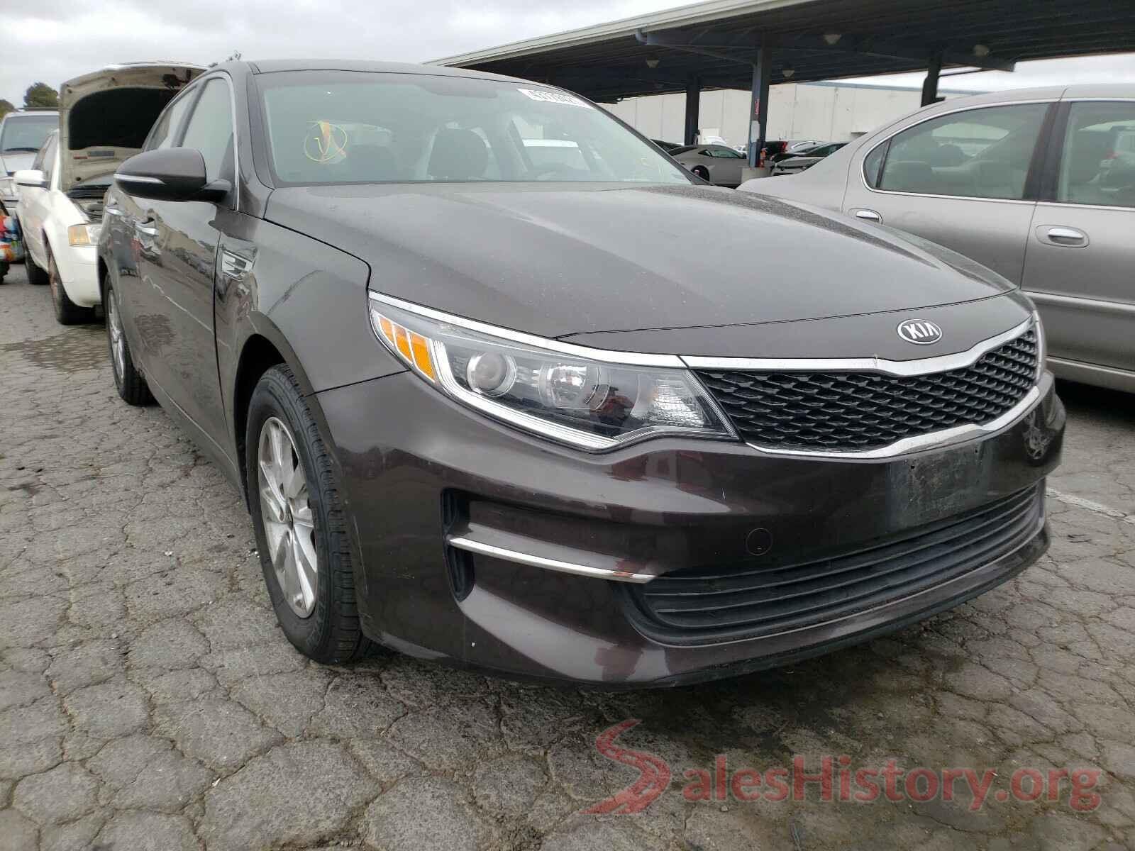 KNAGT4L3XJ5238944 2018 KIA OPTIMA