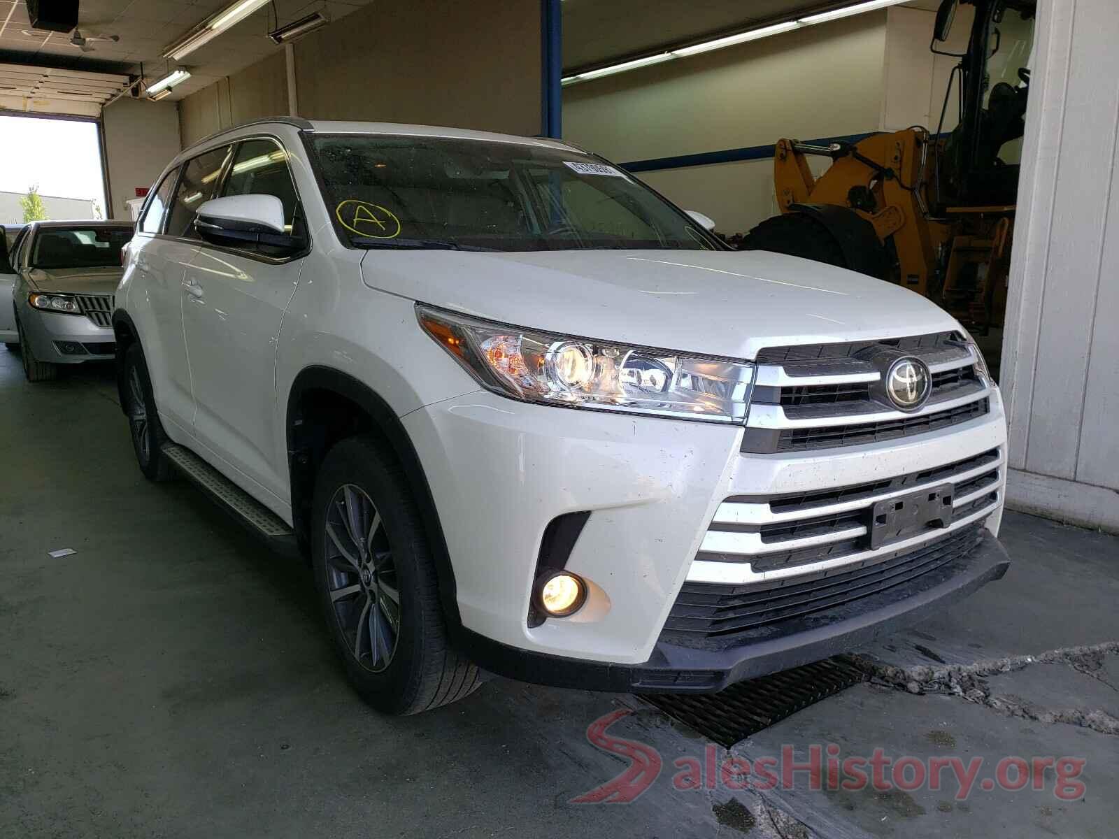 5TDJZRFH6JS855067 2018 TOYOTA HIGHLANDER