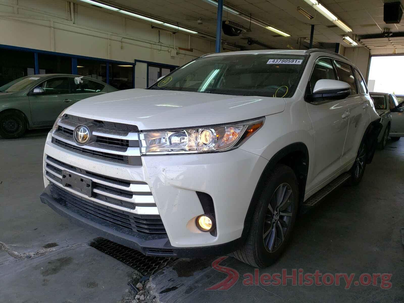 5TDJZRFH6JS855067 2018 TOYOTA HIGHLANDER