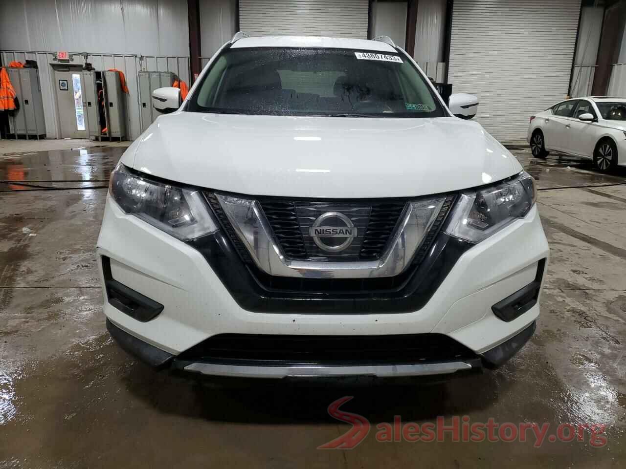 KNMAT2MV3HP581526 2017 NISSAN ROGUE