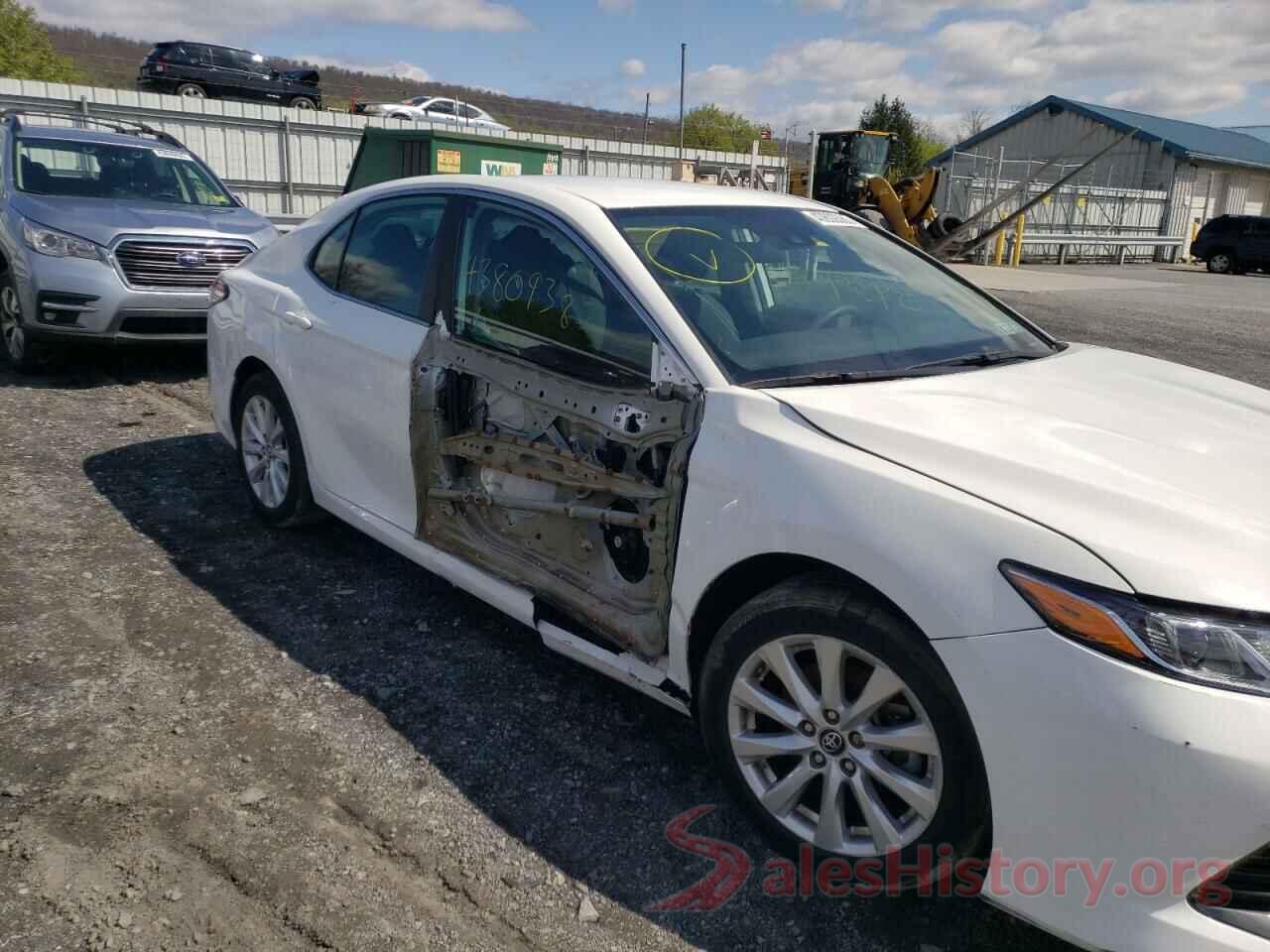 4T1B11HK5KU207637 2019 TOYOTA CAMRY