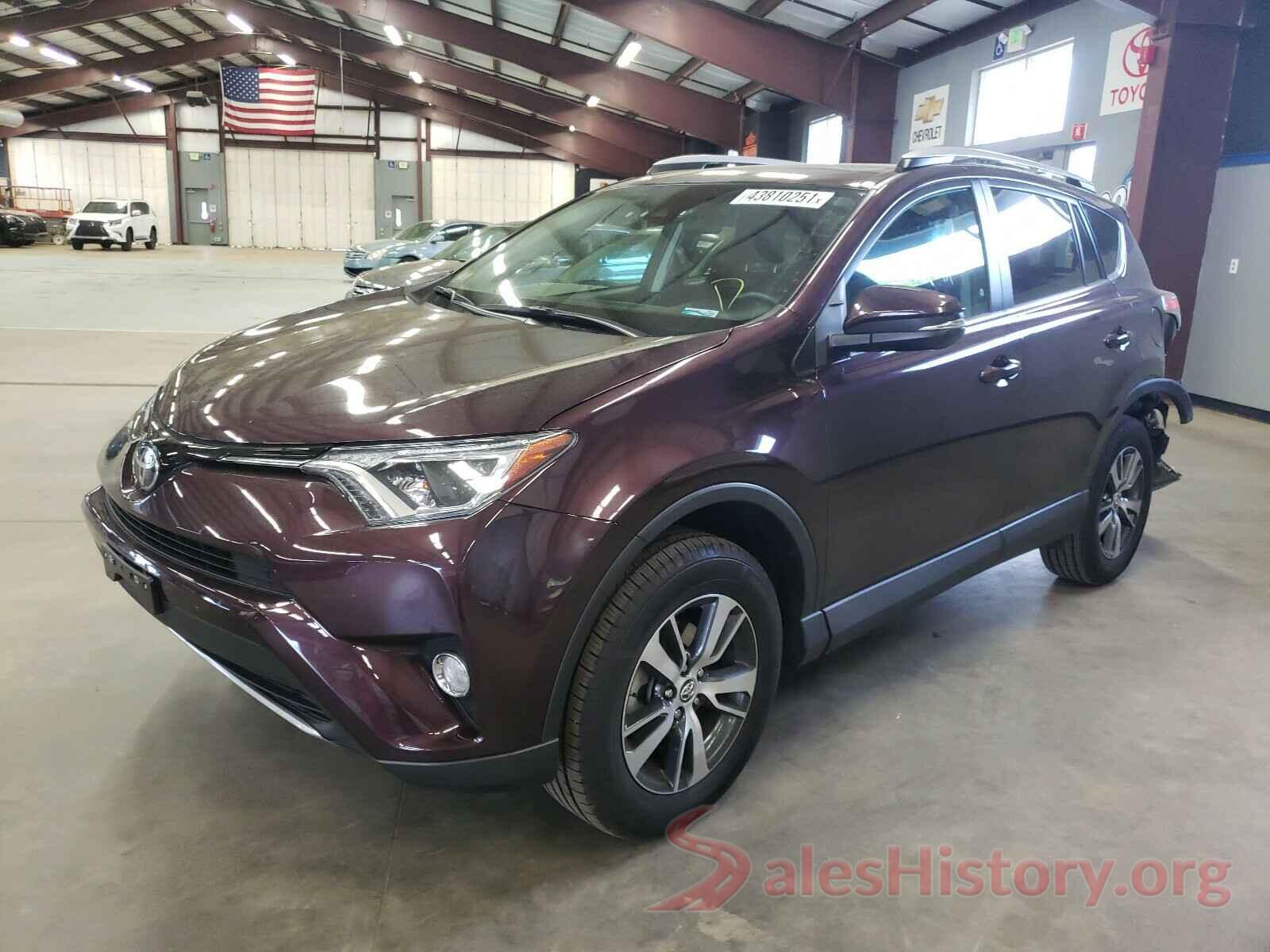 2T3RFREV7JW855760 2018 TOYOTA RAV4