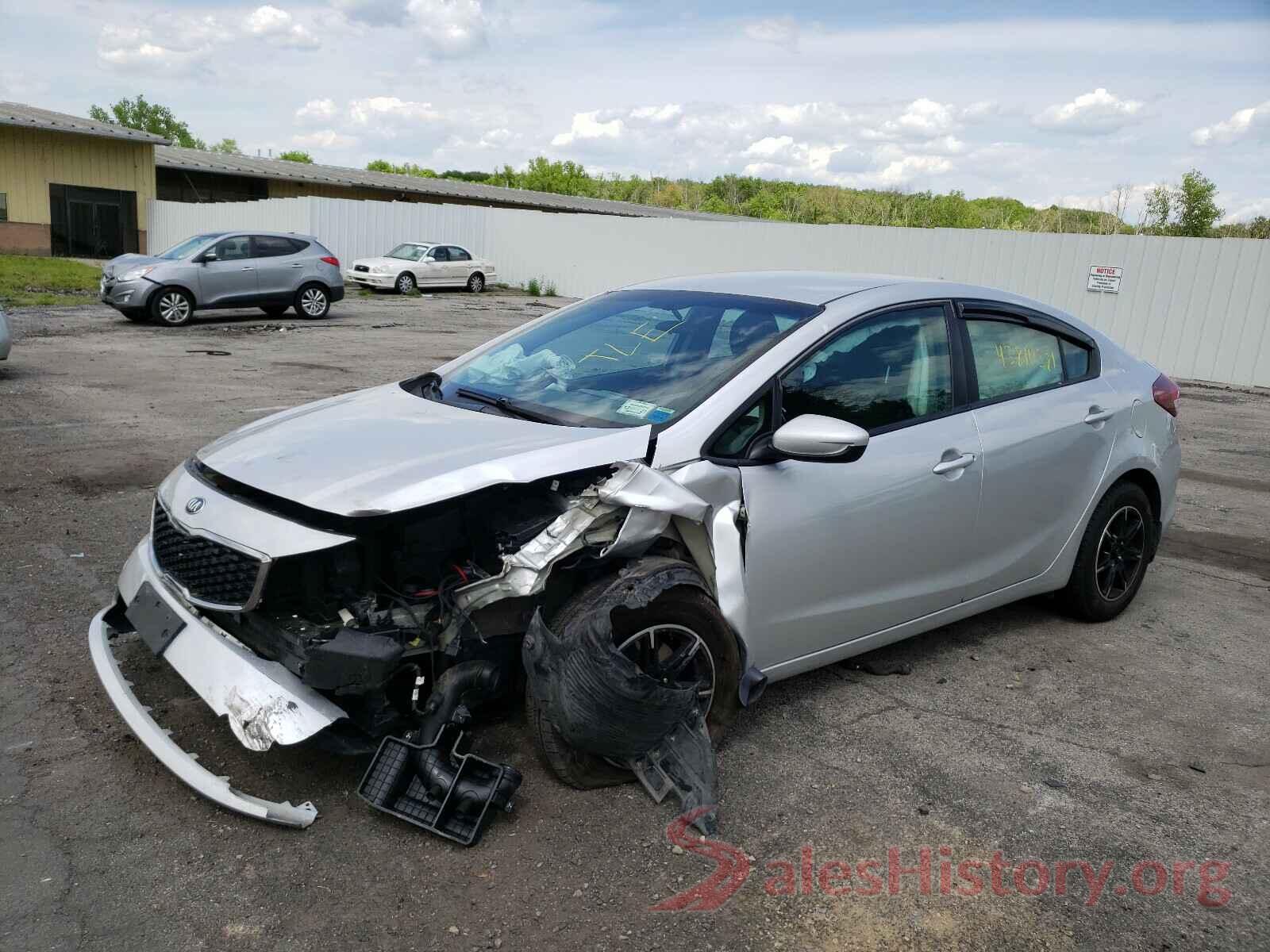 3KPFK4A74HE017040 2017 KIA FORTE