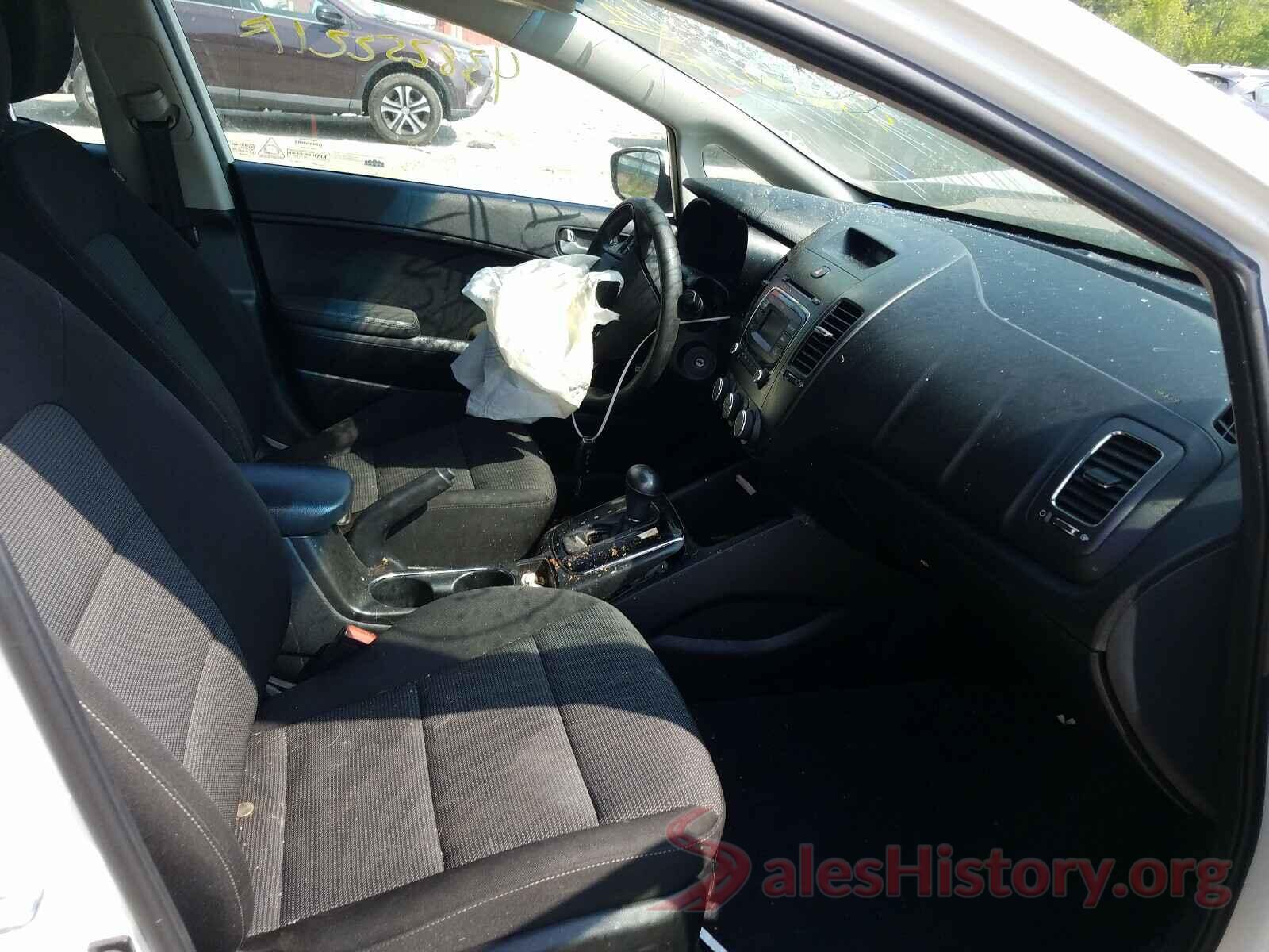 3KPFK4A76JE219805 2018 KIA FORTE