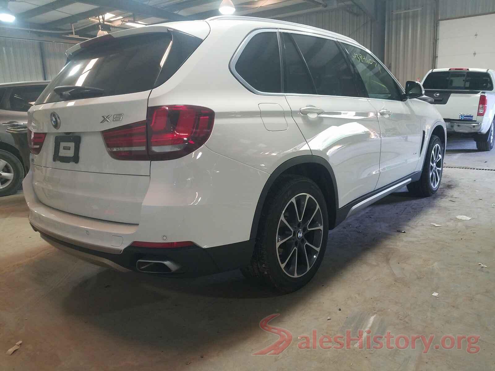 5UXKR0C56J0Y00422 2018 BMW X5