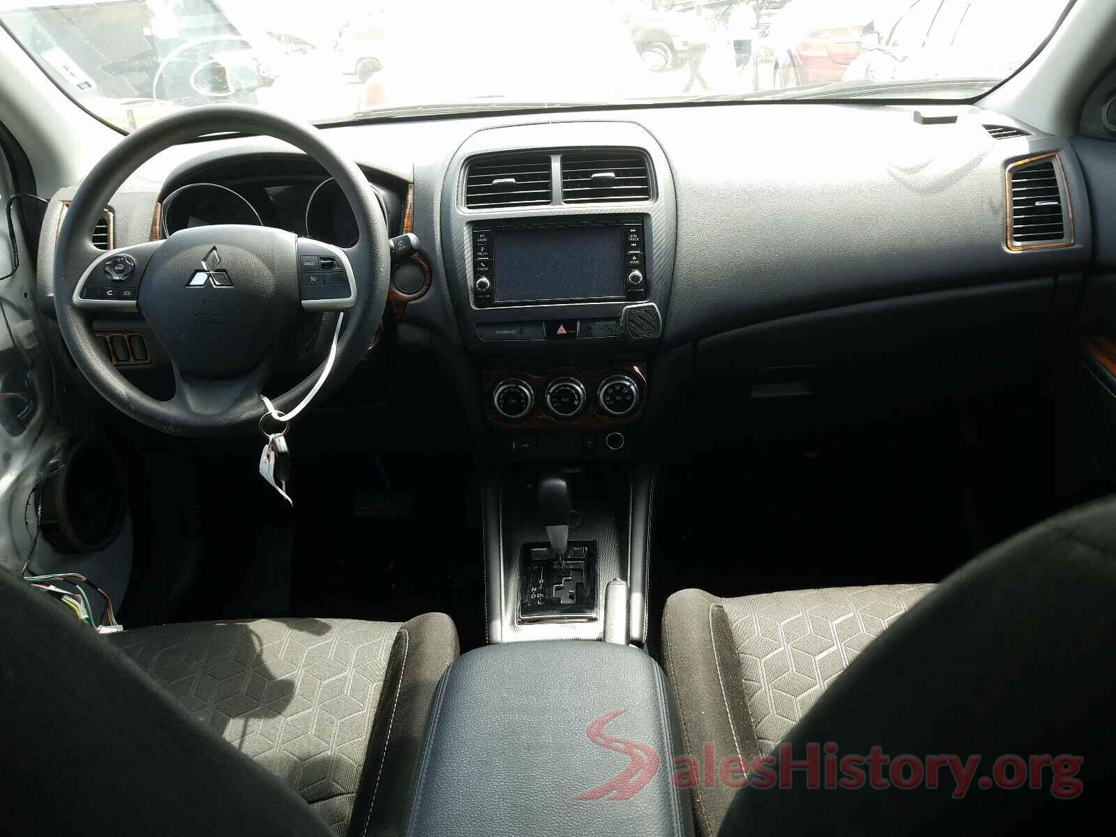 JA4AP3AU4LU027874 2020 MITSUBISHI OUTLANDER