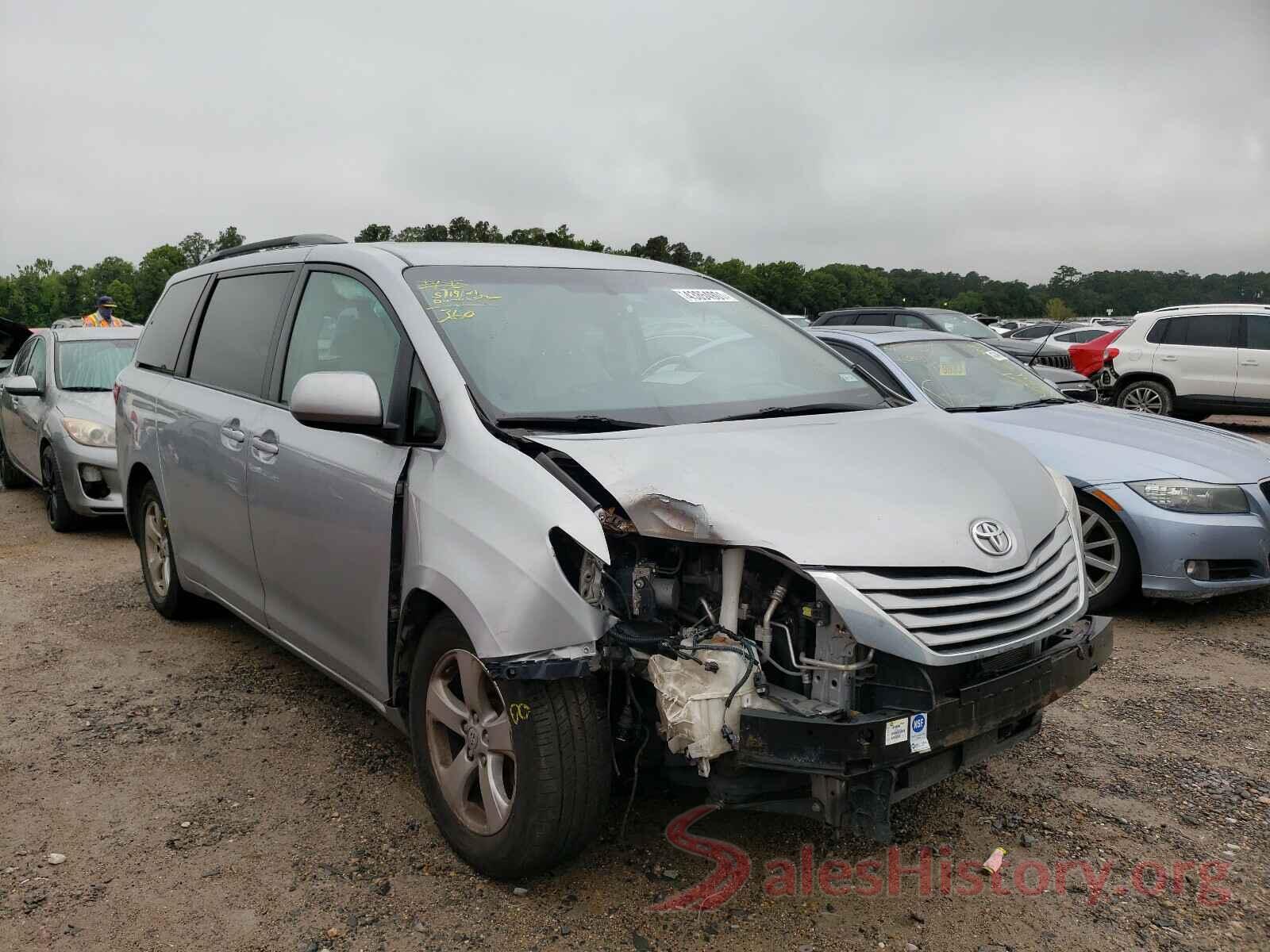 5TDKK3DC8FS560721 2015 TOYOTA SIENNA