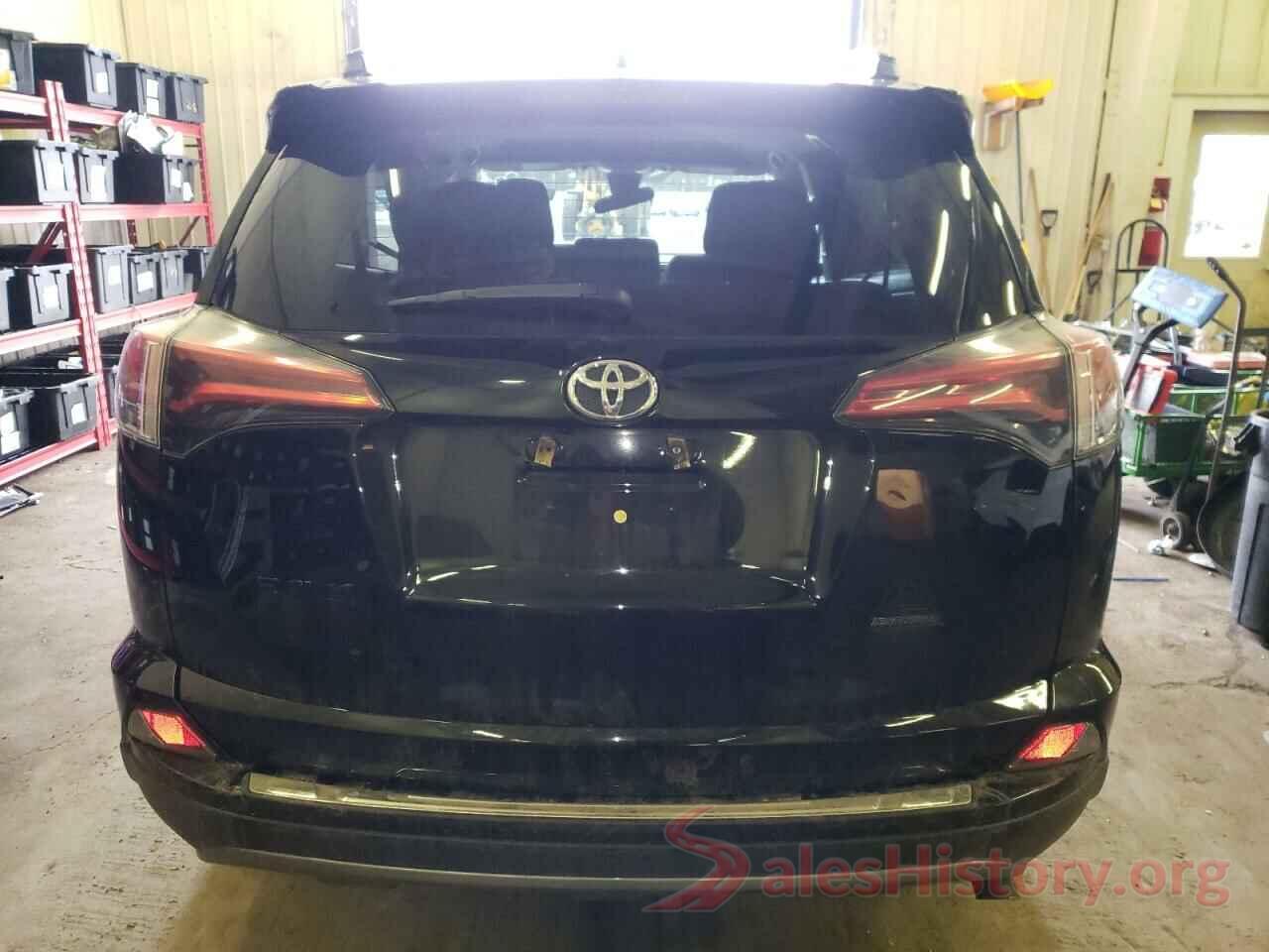 2T3RFREV3JW787618 2018 TOYOTA RAV4