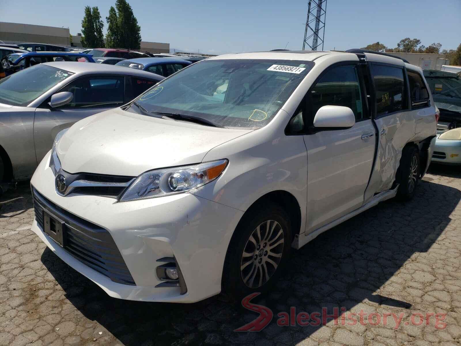 5TDYZ3DCXKS981758 2019 TOYOTA SIENNA