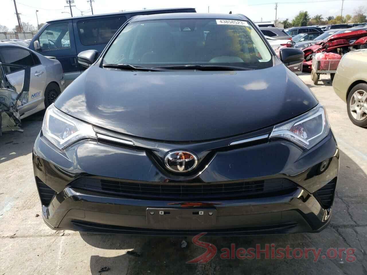 2T3ZFREV1JW505640 2018 TOYOTA RAV4