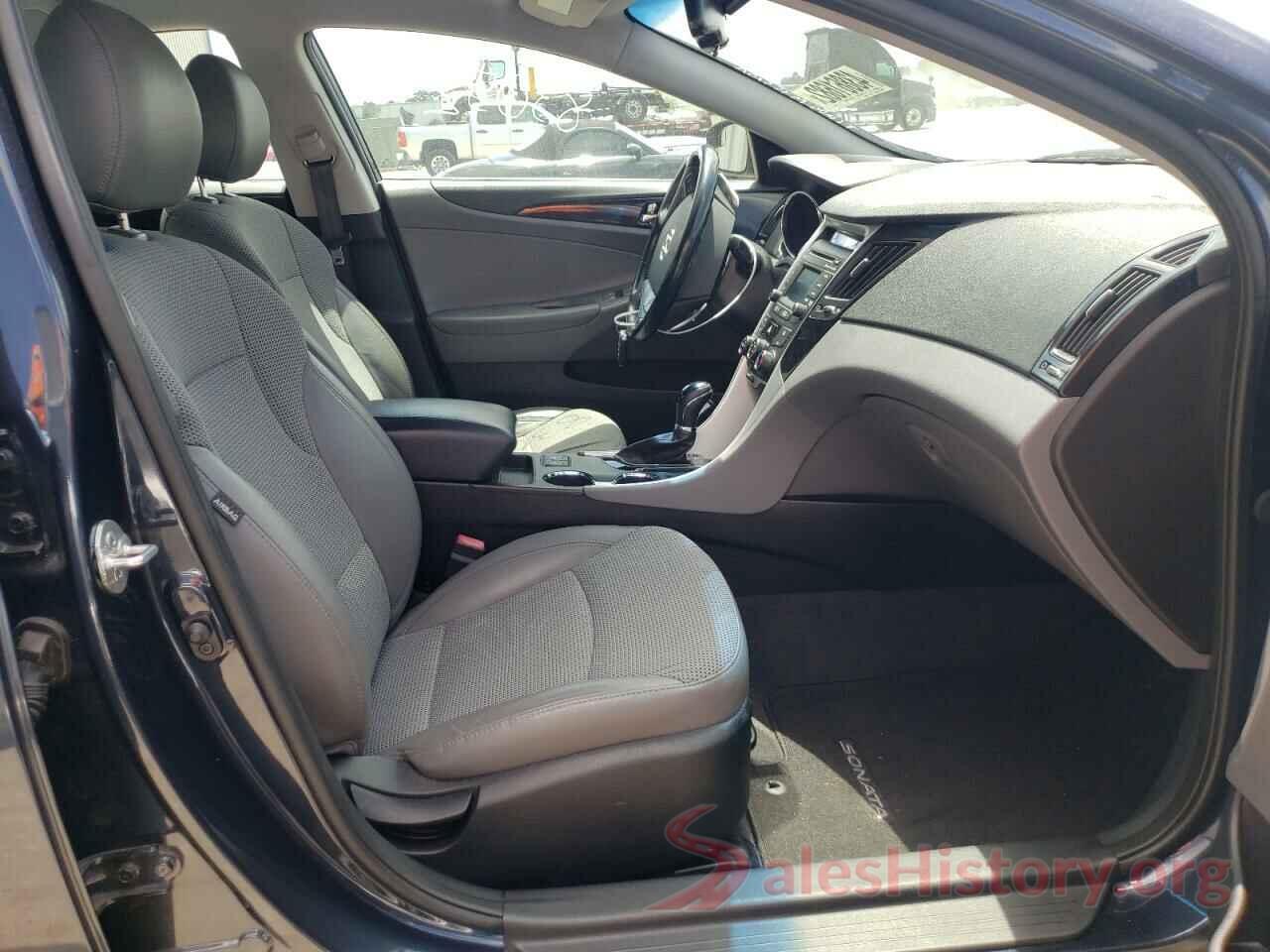 5NPEC4AC5EH862833 2014 HYUNDAI SONATA