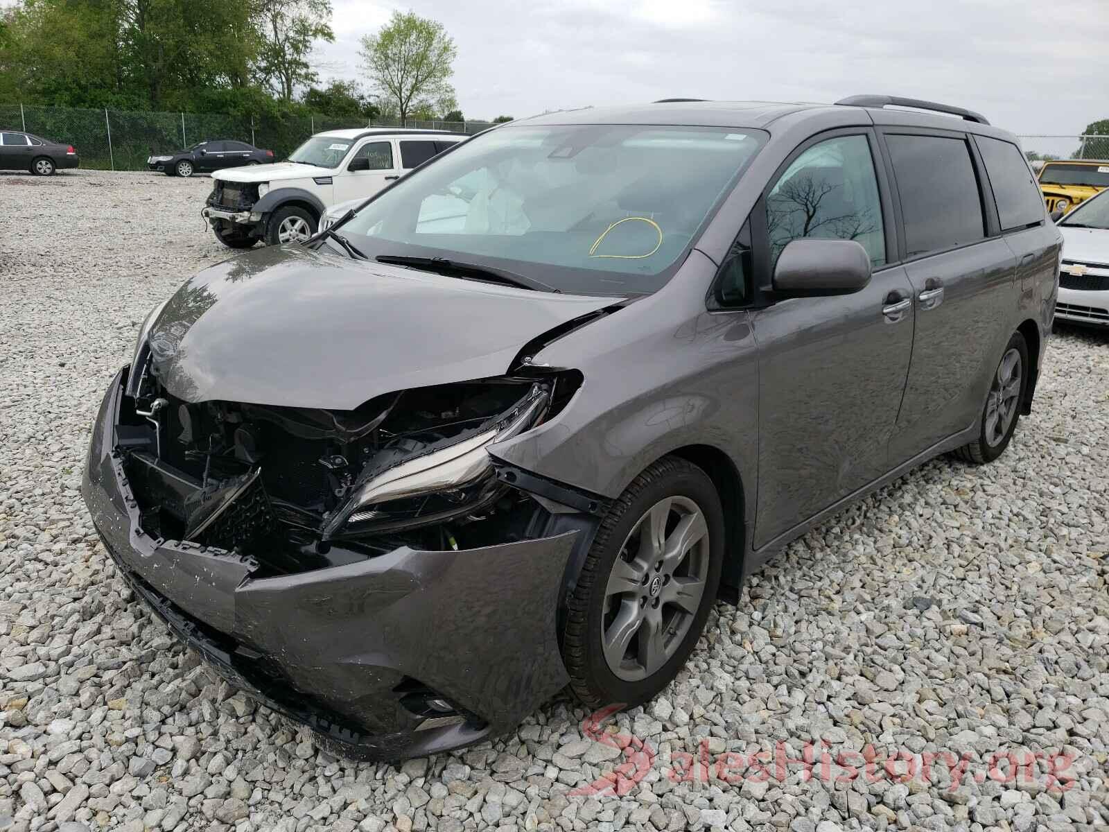 5TDXZ3DC3JS903025 2018 TOYOTA SIENNA