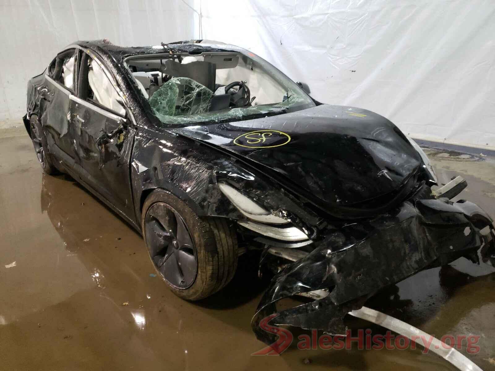 5YJ3E1EB1JF180929 2018 TESLA MODEL 3