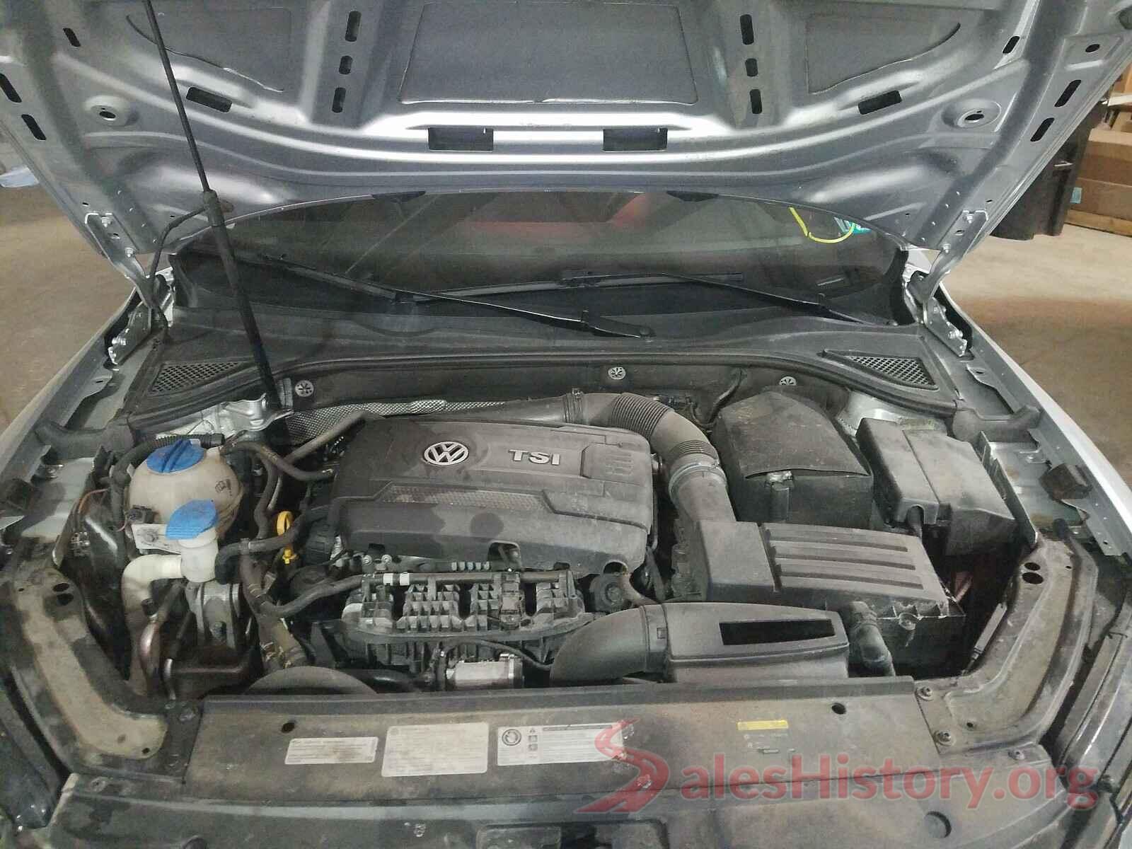 1VWAT7A37HC068512 2017 VOLKSWAGEN PASSAT