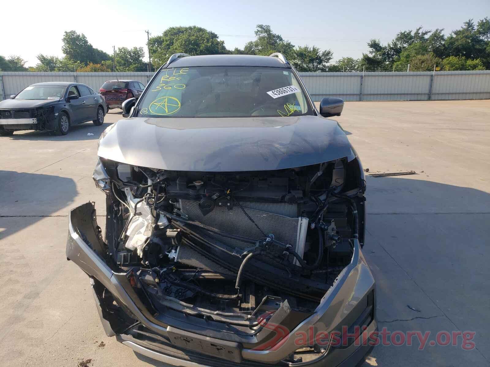 JN8AT2MTXJW468896 2018 NISSAN ROGUE