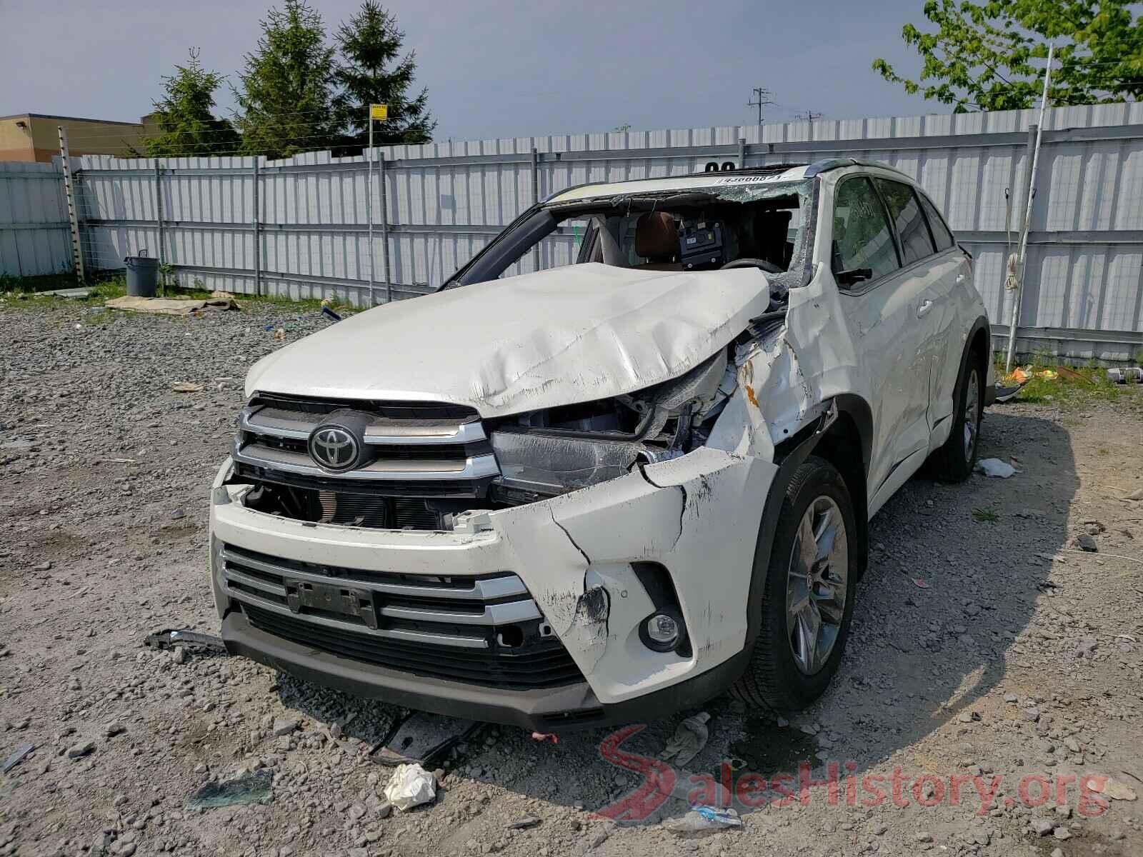 5TDDZRFHXKS743063 2019 TOYOTA HIGHLANDER