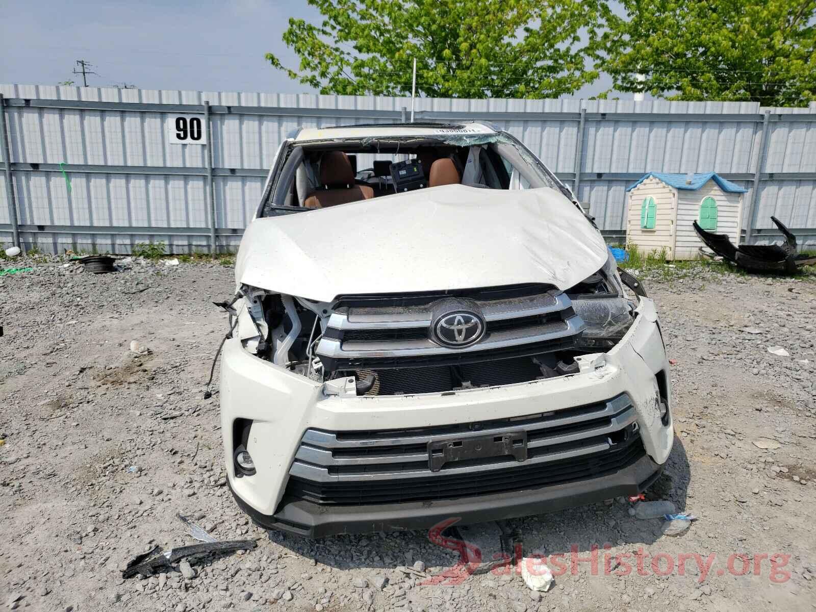 5TDDZRFHXKS743063 2019 TOYOTA HIGHLANDER