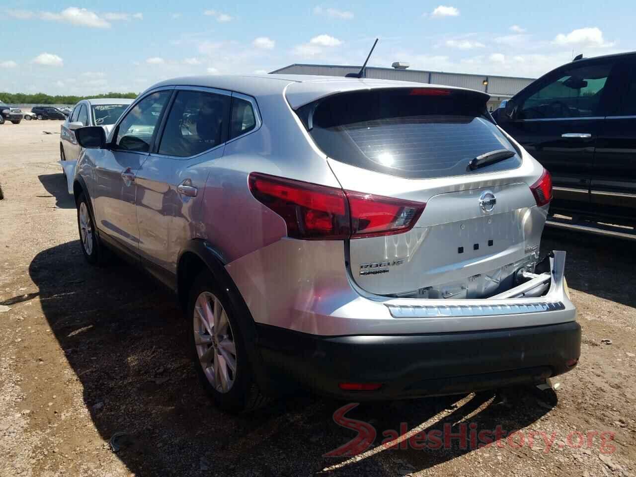 JN1BJ1CP8JW182777 2018 NISSAN ROGUE