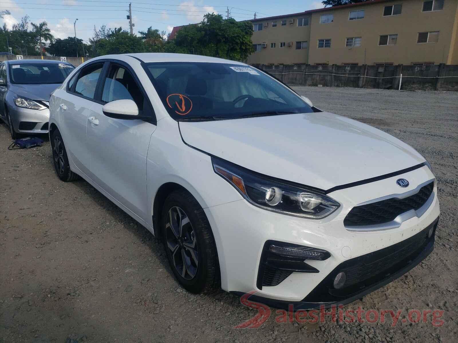 3KPF24AD4ME318777 2021 KIA FORTE