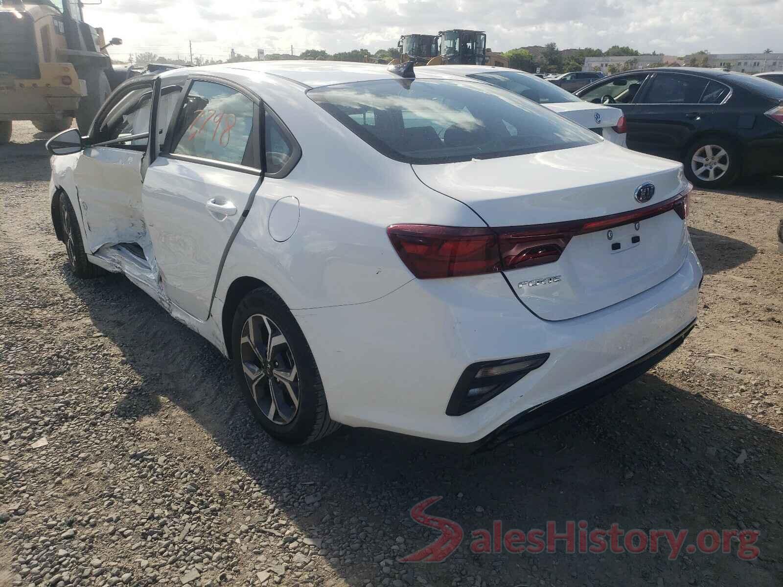 3KPF24AD4ME318777 2021 KIA FORTE