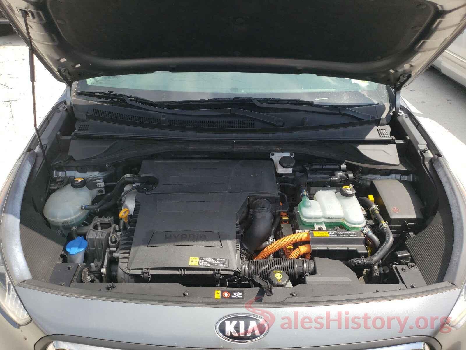 KNDCB3LCXH5082784 2017 KIA NIRO